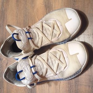 Under Armour - Stephen Curry Basketball Sneaks